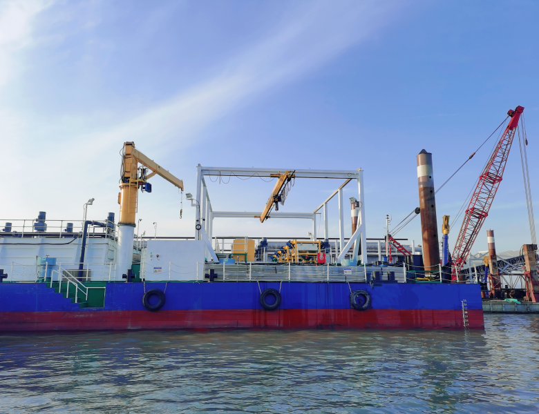 Large-scale ecological lake dredging and treatment project